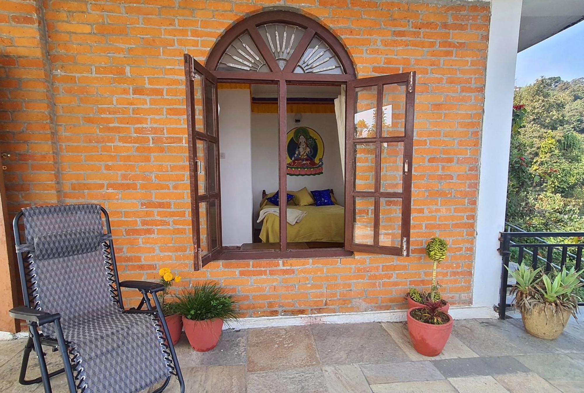 Peace Dragon Lodge Pokhara Exterior photo