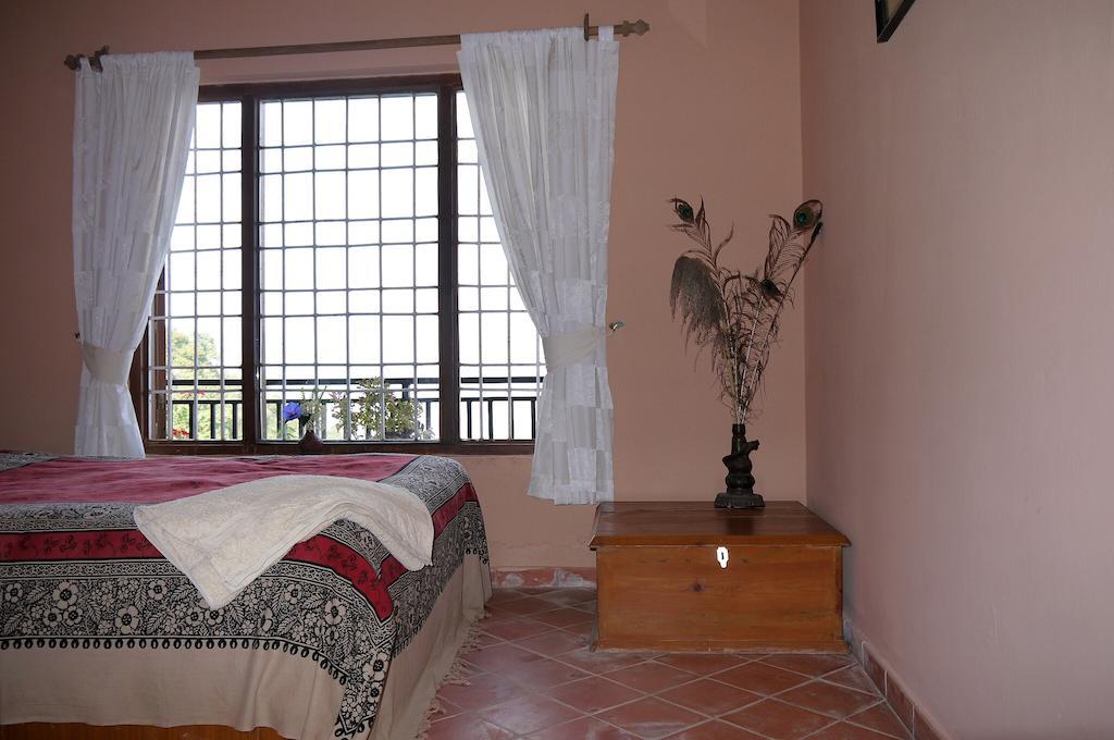 Peace Dragon Lodge Pokhara Exterior photo