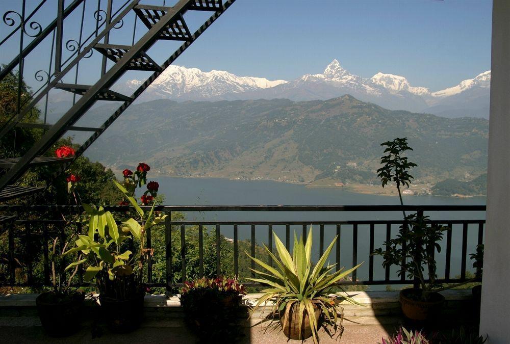 Peace Dragon Lodge Pokhara Exterior photo