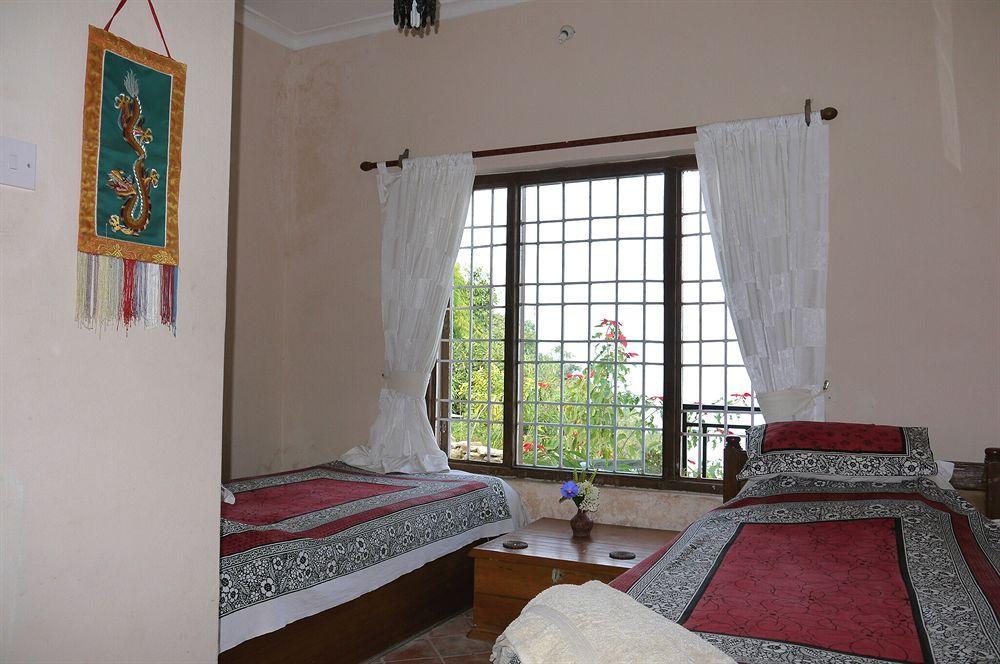 Peace Dragon Lodge Pokhara Exterior photo